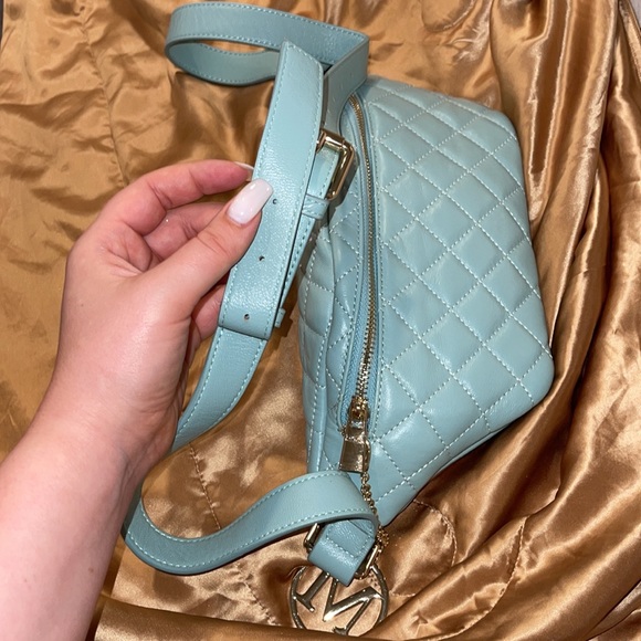 Marciano fanny bag - Picture 5 of 7